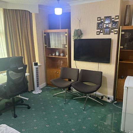 Room Canvey Island Exterior photo